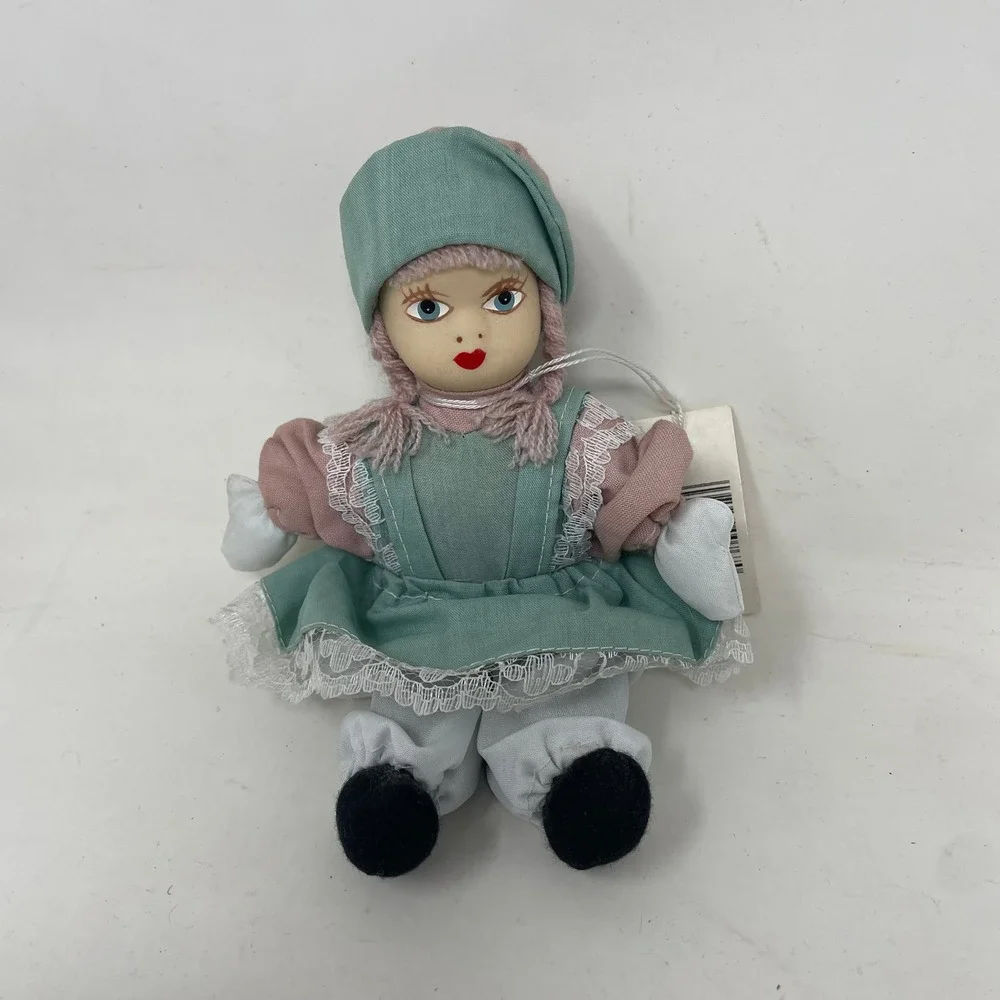 Vintage Porcelain Head Sitting Dolls Trio Lace‎ Aprons Yarn Hair Set of 3